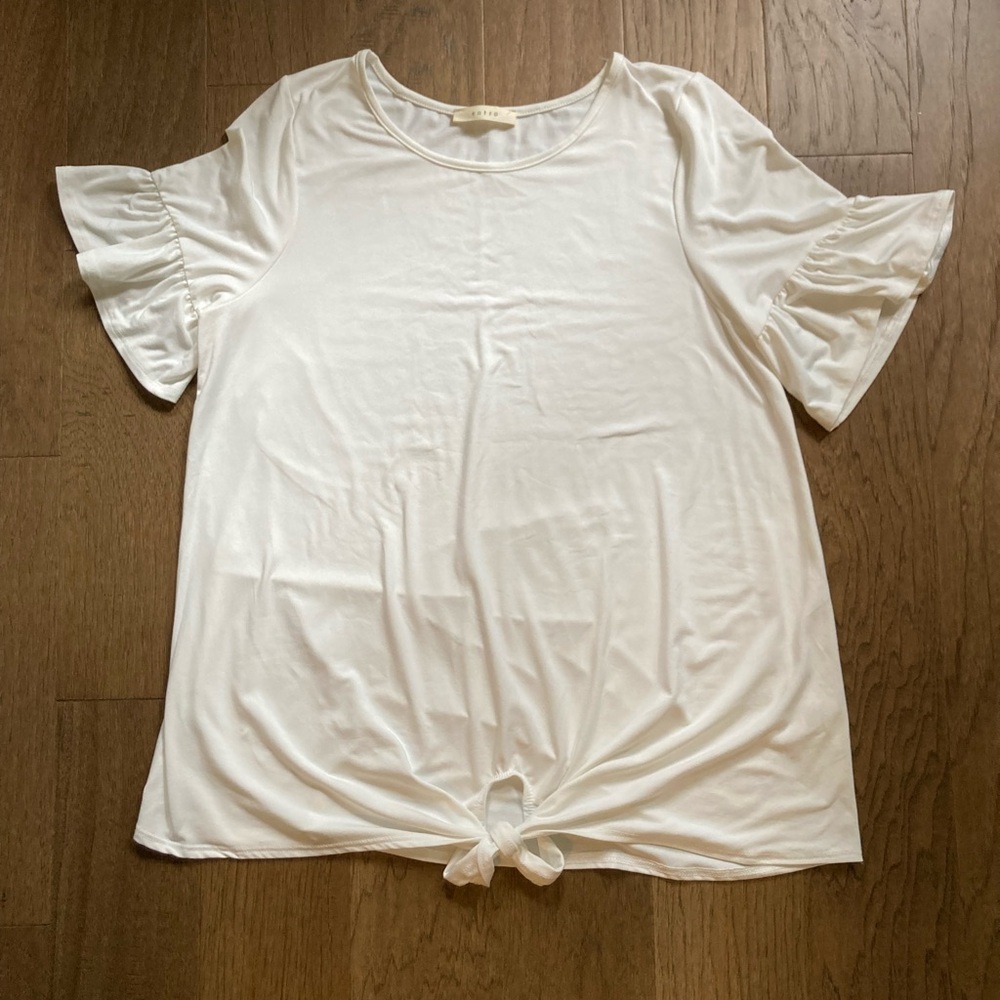 Women’s Entro White Tie Front Shirt-Size Large